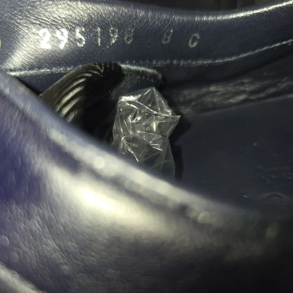 Gucci Men's Size 8C Blue Leather Logo Low Top Trainer Sneakers Shoes EUC - Picture 7 of 8